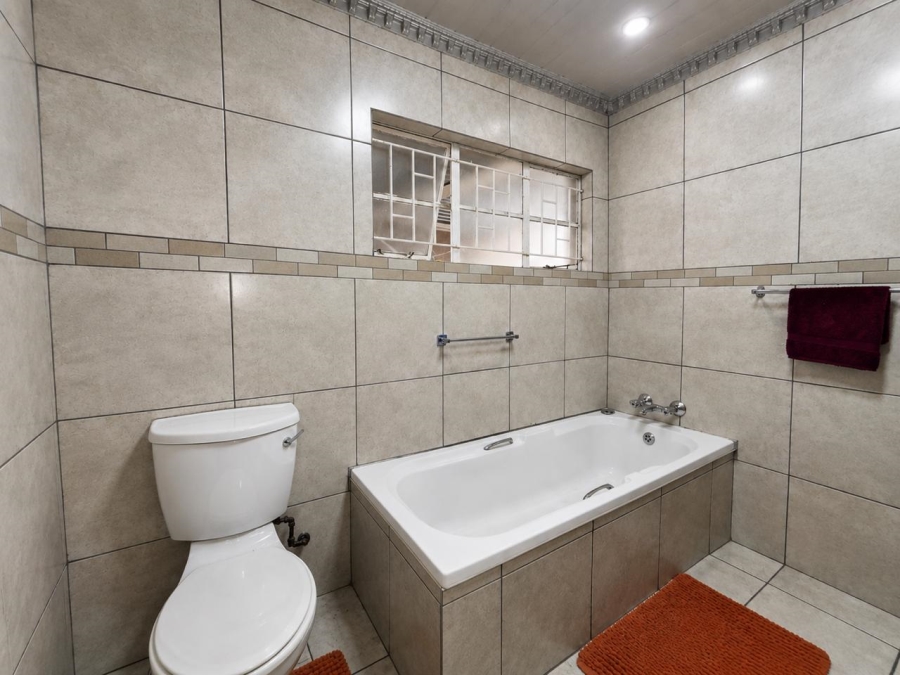 4 Bedroom Property for Sale in Willows Free State